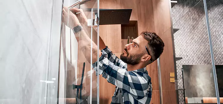 Replace Shower Doors with Frameless Colonial Heights